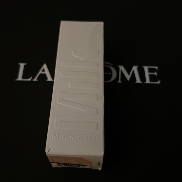 COPY - COPY - Milk Flex Foundation Stick - Picture 2 of 6